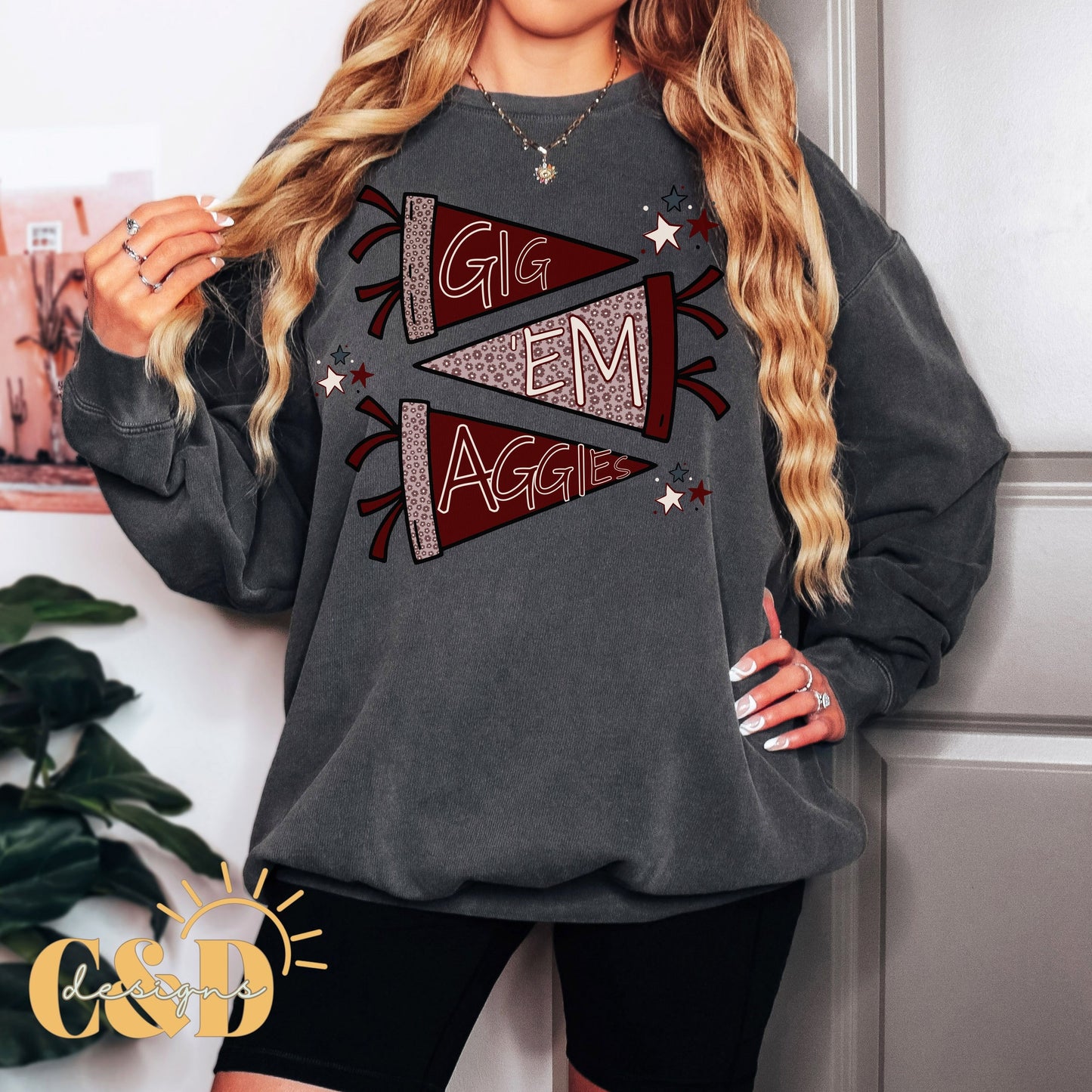 Texas A&M University Cropped Tees & Sweatshirts